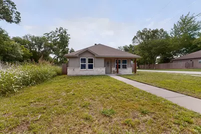 3221 Gibbons Street, Greenville, TX 75401 - Photo 3
