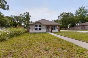 3221 Gibbons St, Greenville, TX 75401 - Photo 3