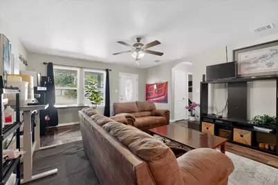 3221 Gibbons Street, Greenville, TX 75401 - Photo 7