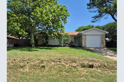 825 Springhill Drive, Burleson, TX 76028 - Photo 1