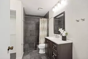 14151 Montfort Dr, Dallas, TX 75254 - Photo 17
