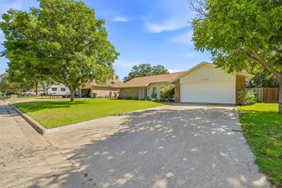 1322 Prairie Wind Boulevard, Stephenville, TX 76401 - Photo 3
