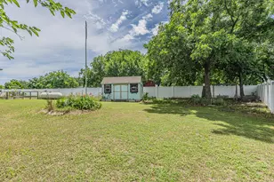 204 S Spring Branch Trail, Springtown, TX 76082 - Photo 37