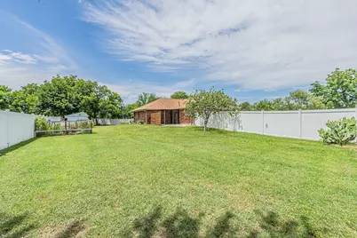 204 S Spring Branch Trail, Springtown, TX 76082 - Photo 33