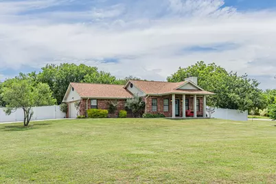 204 S Spring Branch Trail, Springtown, TX 76082 - Photo 1