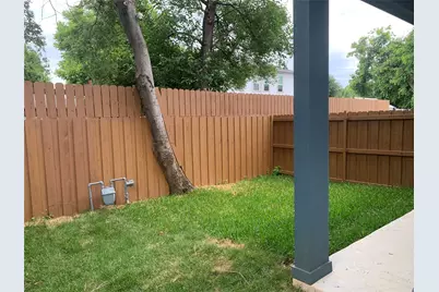 2218 Bombay Avenue, Dallas, TX 75235 - Photo 25