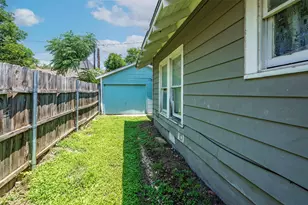 1323 S Lake St, Fort Worth, TX 76104 - Photo 5