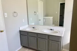 1006 Stockton Dr, Burleson, TX 76028 - Photo 17
