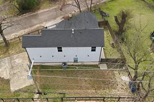 521 York St, Athens, TX 75751 - Photo 9