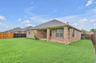 316 Valley Dr, Aubrey, TX 76227 - Photo 31