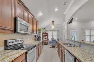 316 Valley Dr, Aubrey, TX 76227 - Photo 11