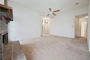 987 Downey Dr, Lewisville, TX 75067 - Photo 5
