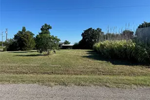 350 Division Ln, Poolville, TX 76487 - Photo 1