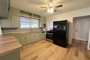 122 Robertson St, Sulphur Springs, TX 75482 - Photo 3