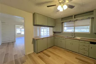 122 Robertson St, Sulphur Springs, TX 75482 - Photo 5
