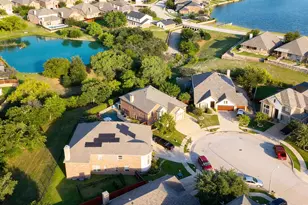 4541 Seventeen Lakes Ct, Fort Worth, TX 76262 - Photo 1