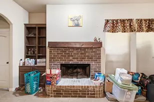 101 Hampton Ln, Springtown, TX 76082 - Photo 17