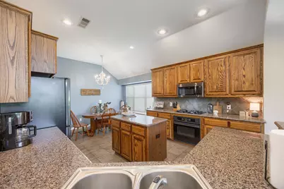 11439 Balcones Drive, Frisco, TX 75033 - Photo 9