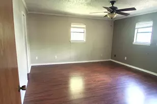 504 Gaddy St, Farmersville, TX 75442 - Photo 17