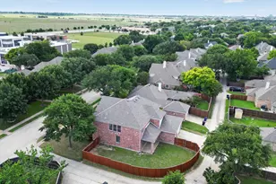 10901 Briar Brook Ln, Frisco, TX 75033 - Photo 31