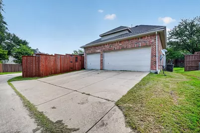 10901 Briar Brook Lane, Frisco, TX 75033 - Photo 27