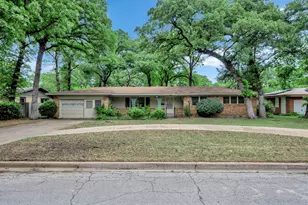 1511 Tulip Dr, Arlington, TX 76013 - Photo 1
