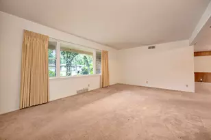1511 Tulip Dr, Arlington, TX 76013 - Photo 9