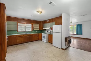 721 Main St, Teague, TX 75860 - Photo 9