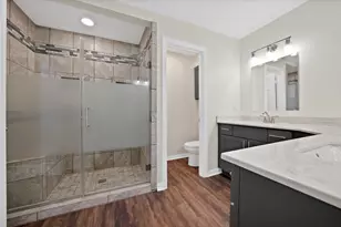 1204 Calico Ln, Arlington, TX 76011 - Photo 3
