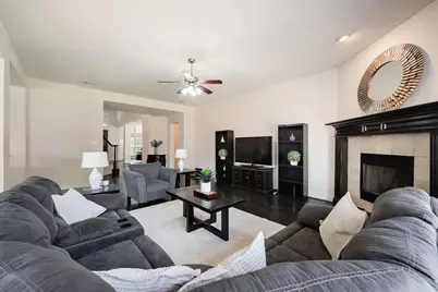 712 Lathrop Street, Lantana, TX 76226 - Photo 11