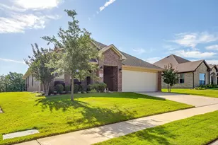3113 Arbor View Dr, Burleson, TX 76028 - Photo 3