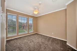8704 StoneCrest Dr, Irving, TX 75063 - Photo 25