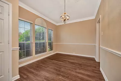 8704 Stonecrest Drive, Irving, TX 75063 - Photo 21