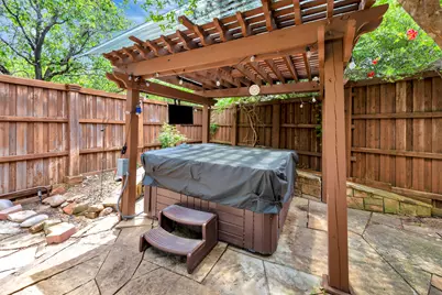 8704 Stonecrest Drive, Irving, TX 75063 - Photo 31