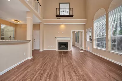8704 Stonecrest Drive, Irving, TX 75063 - Photo 5