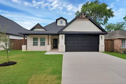 4832 Fitzhugh Avenue, Fort Worth, TX 76105 - Photo 1