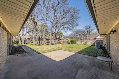 2415 Lakeview Circle, Arlington, TX 76013 - Photo 21