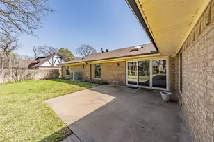 2415 Lakeview Cir, Arlington, TX 76013 - Photo 29