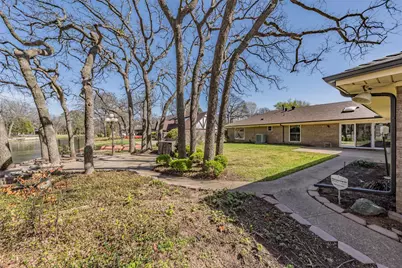 2415 Lakeview Circle, Arlington, TX 76013 - Photo 25