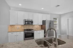 1013 Wenk Dr, Savannah, TX 76227 - Photo 15