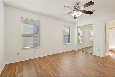 617 Valley Spring Drive, Arlington, TX 76018 - Photo 13