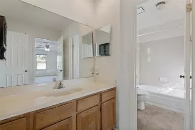 617 Valley Spring Drive, Arlington, TX 76018 - Photo 21