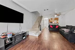 2157 Aspen Dr, Dallas, TX 75227 - Photo 3
