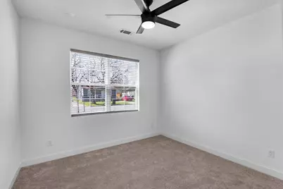 1323 S Montgomery, Sherman, TX 75090 - Photo 7