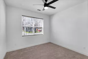 1323 S Montgomery, Sherman, TX 75090 - Photo 7