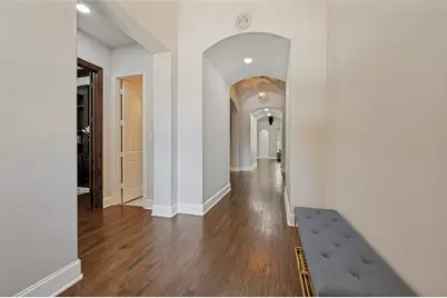 635 Fountainview Drive, Irving, TX 75039 - Photo 5