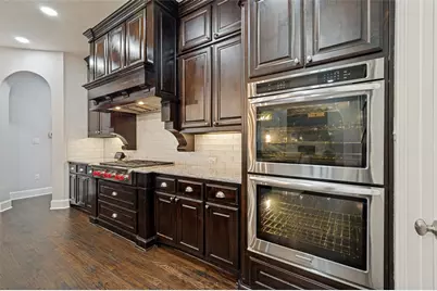 635 Fountainview Drive, Irving, TX 75039 - Photo 17