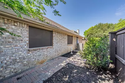 203 Arbor Park Drive, Euless, TX 76039 - Photo 31