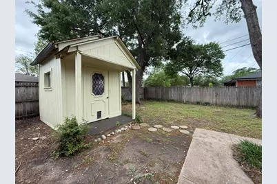 2424 Dorrington Drive, Dallas, TX 75228 - Photo 23