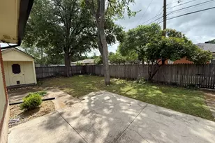 2424 Dorrington Dr, Dallas, TX 75228 - Photo 19